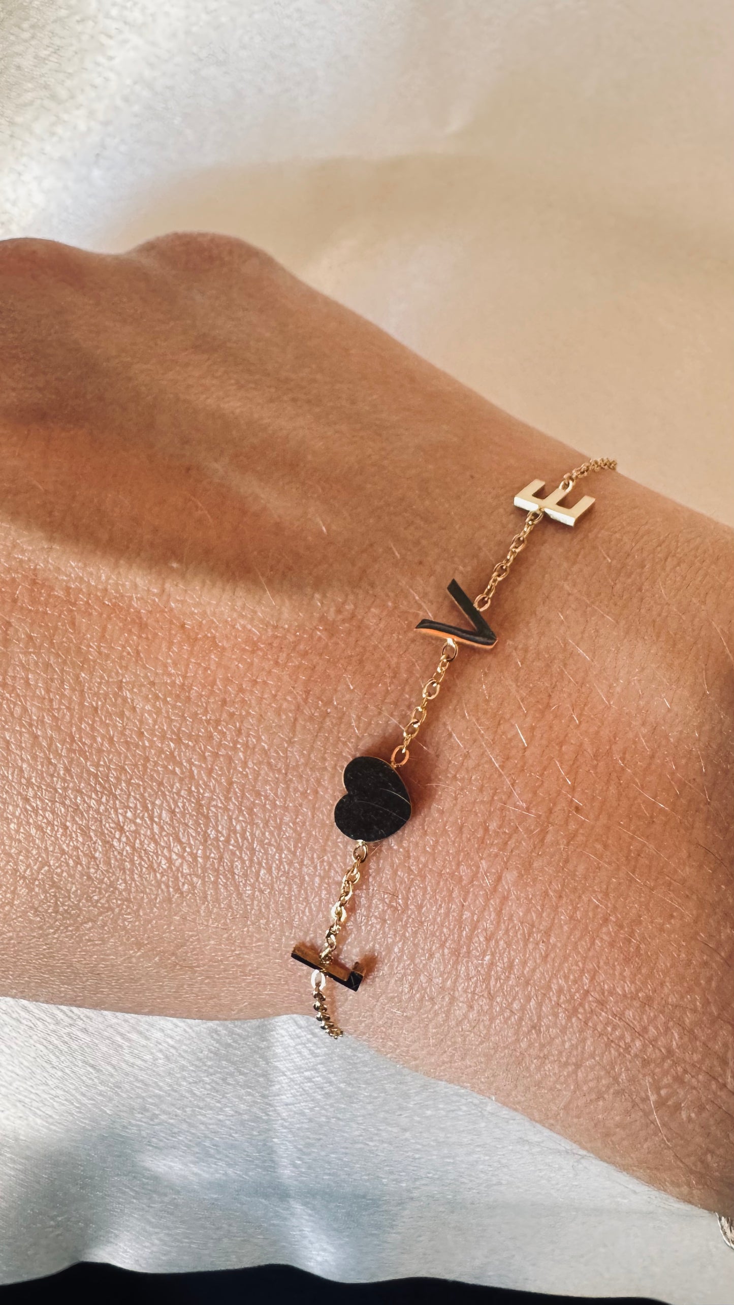 Bracelet " Love " Doré